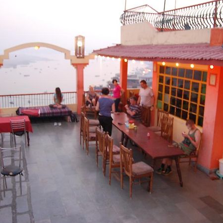 Puja Guest House Varanasi Dış mekan fotoğraf