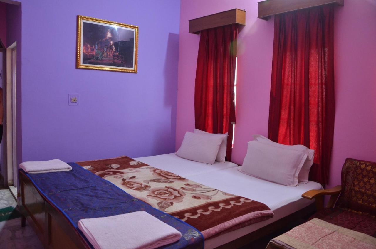 Puja Guest House Varanasi Dış mekan fotoğraf