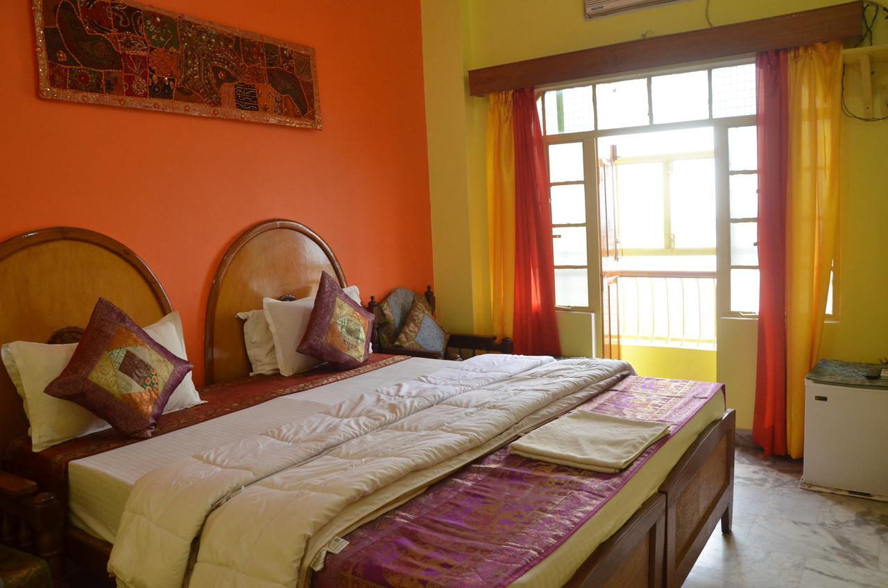 Puja Guest House Varanasi Dış mekan fotoğraf