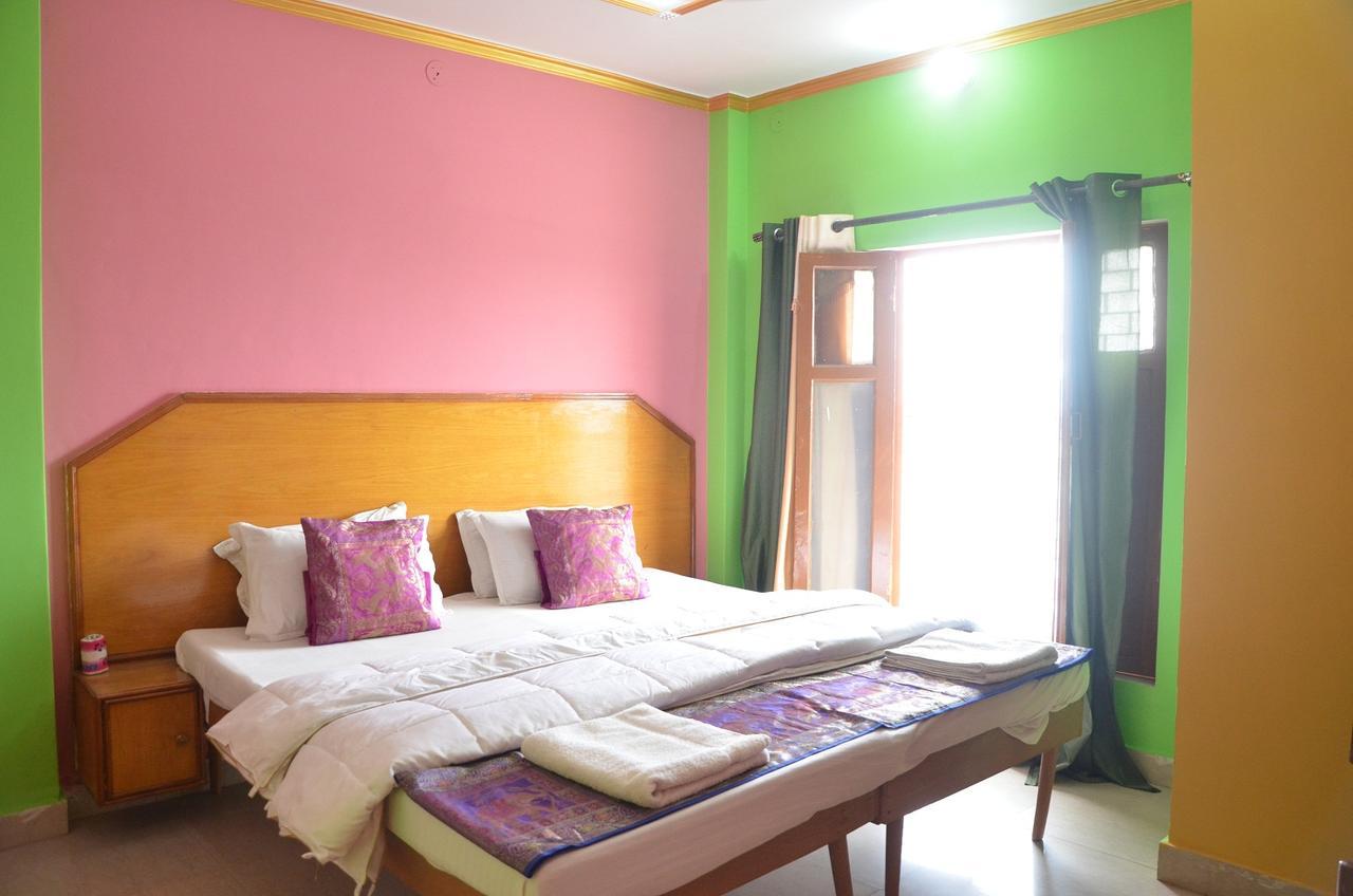 Puja Guest House Varanasi Dış mekan fotoğraf